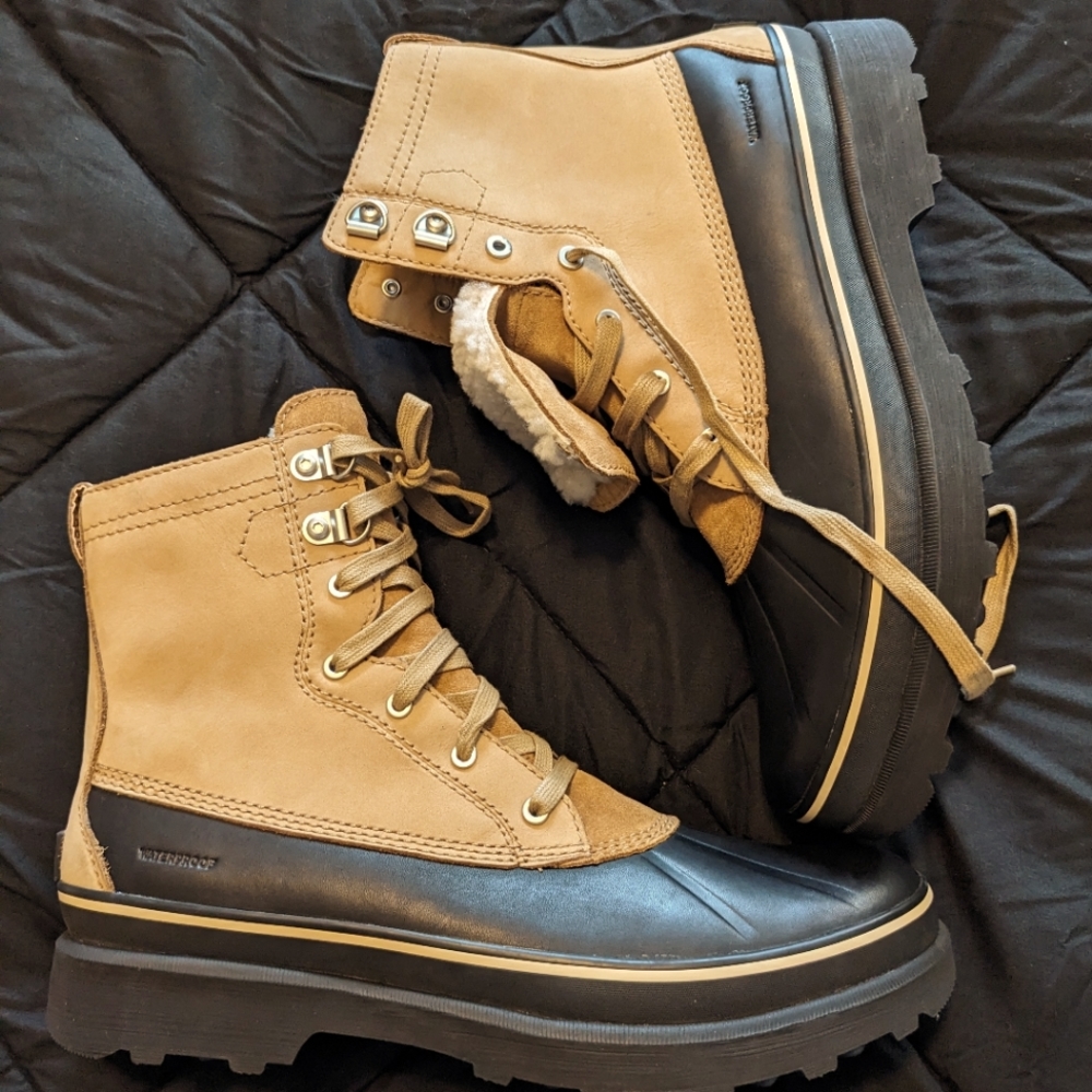 Sorel Men's Caribou Storm Waterproof Boot - Rain and Wind (NWT)